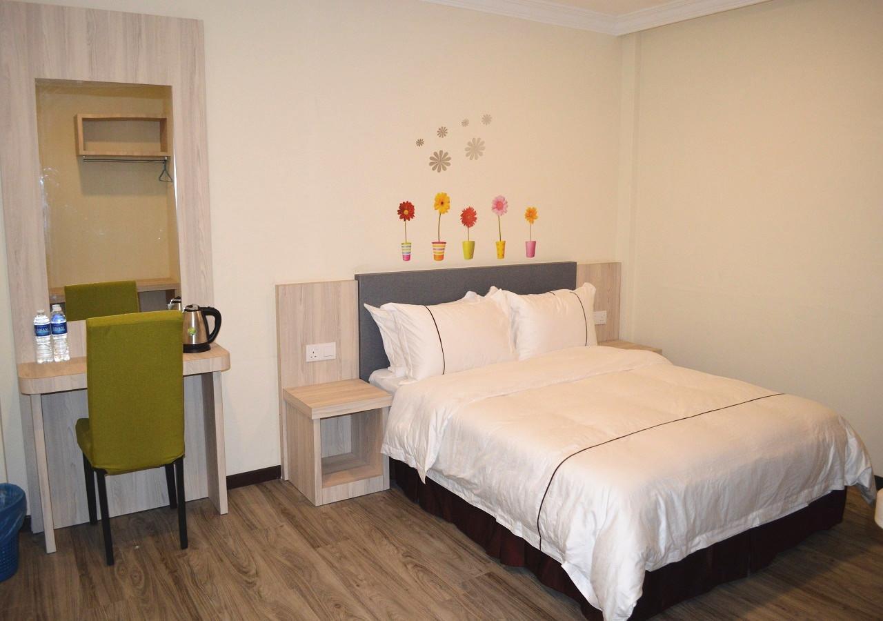 Angsoka Hotel Teluk Intan Exteriör bild