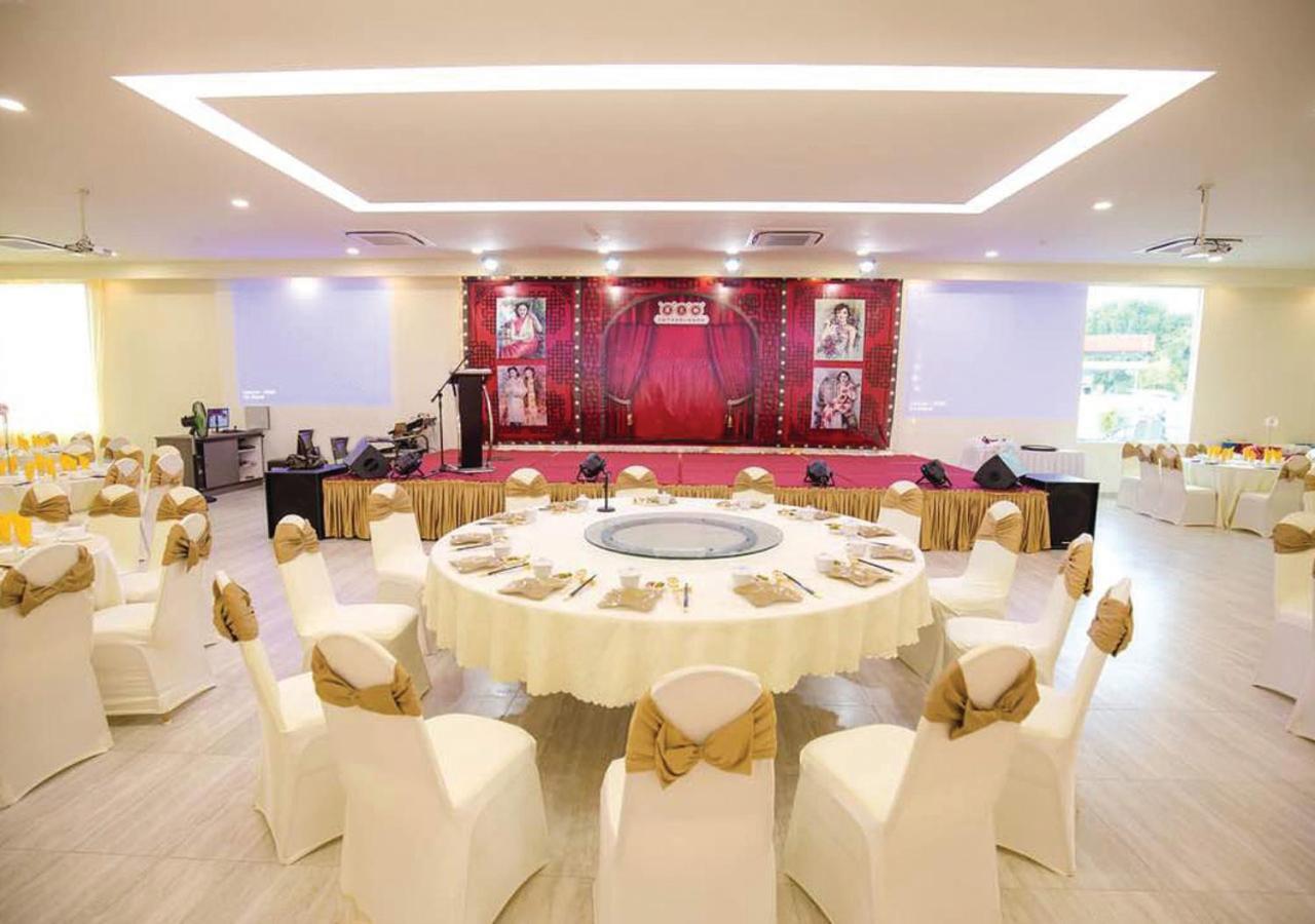 Angsoka Hotel Teluk Intan Exteriör bild